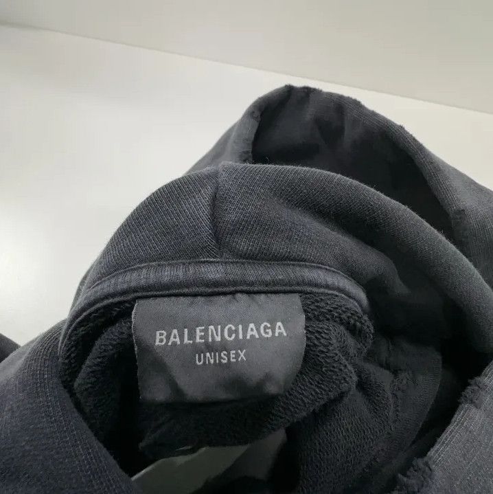 Balenciaga Balenciaga Be Different Logo Hoodie Size US S / EU 44-46 / 1 - 4 Thumbnail
