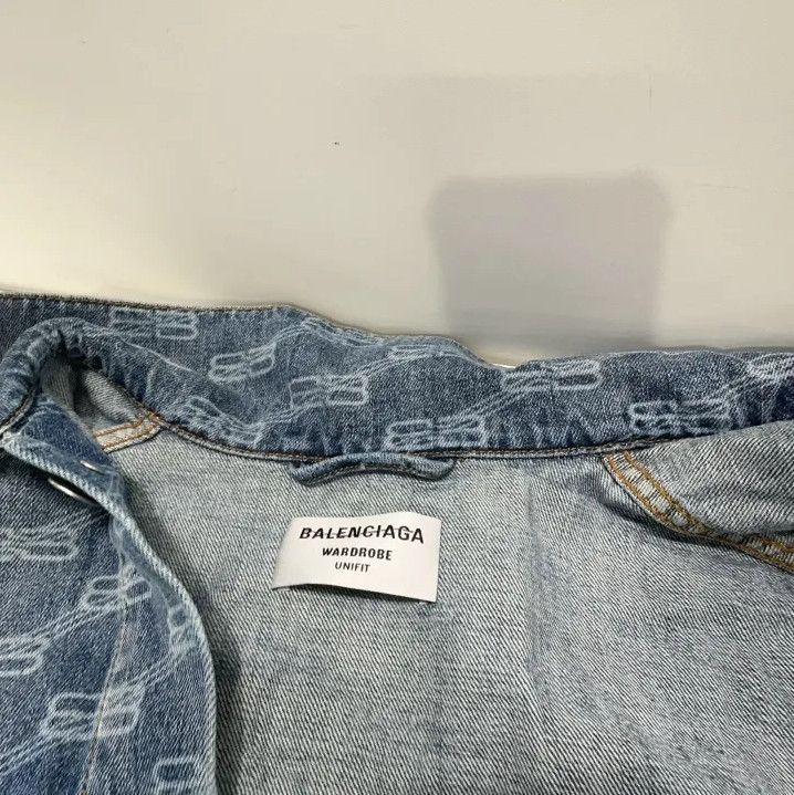 Balenciaga Balenciaga Logo Denim Jacket for Men and Women Size US XS / EU 42 / 0 - 7 Thumbnail