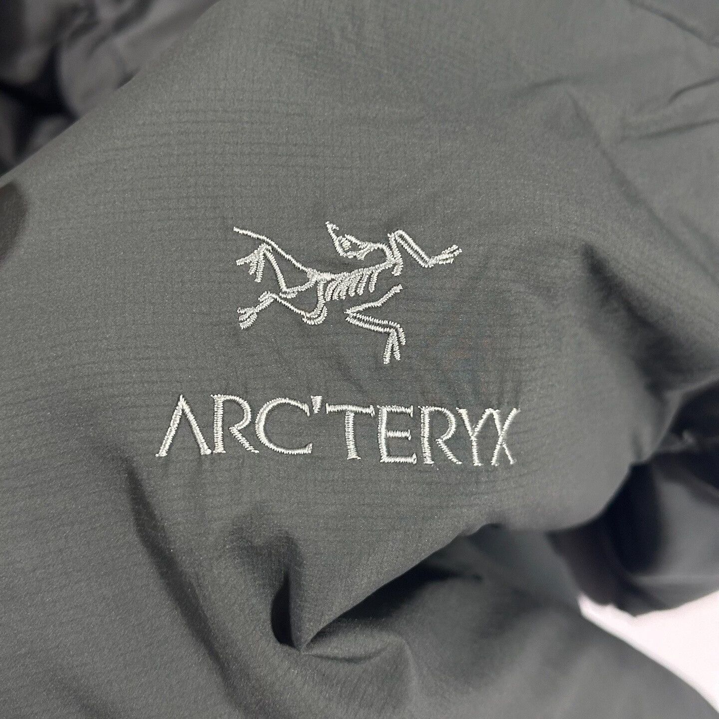 Arc'teryx Arcteryx Atom LT Hoody Water Wave Gray Size US L / EU 52-54 / 3 - 5 Thumbnail