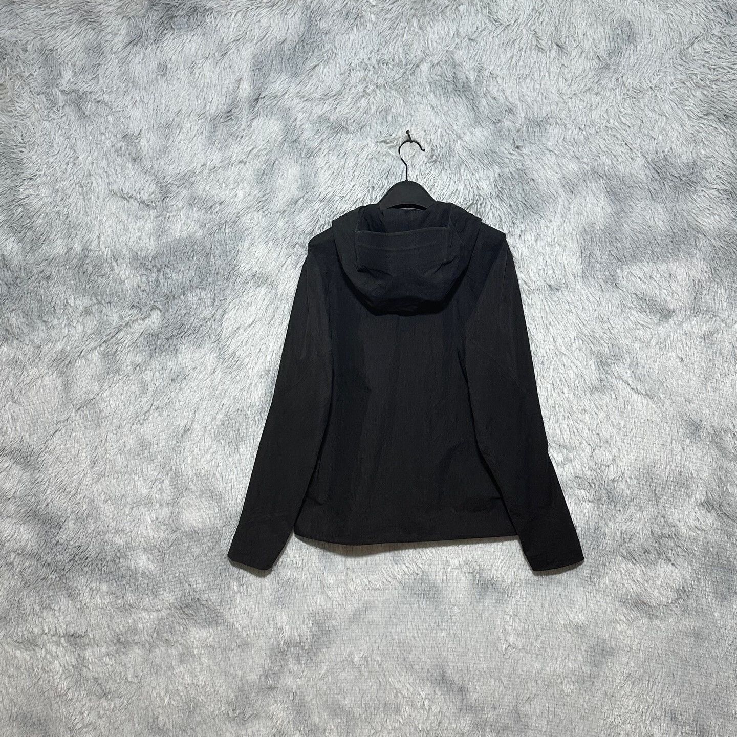 Veilance Arcteryx Veilance Isogon Hooded Jacket Black M Size US M / EU 48-50 / 2 - 2 Thumbnail