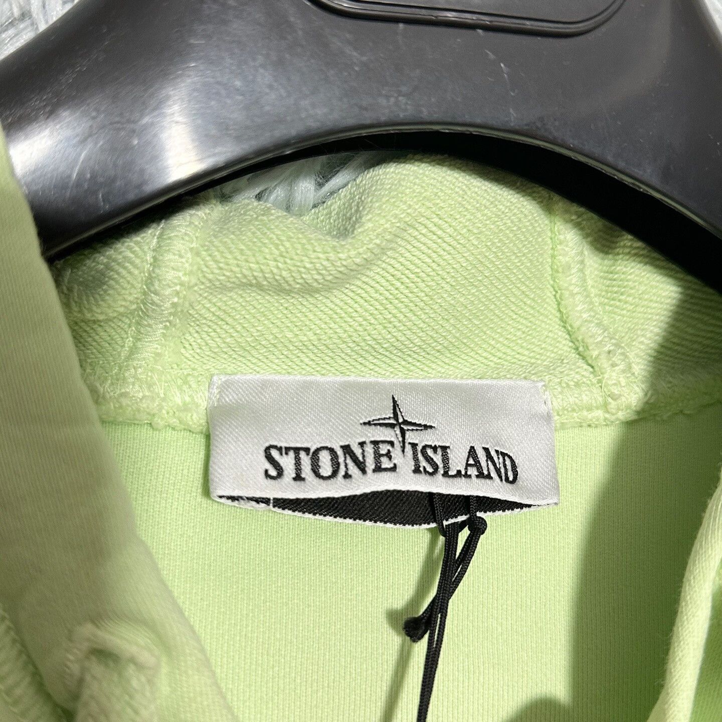 Stone Island stone island green hooded sweatshirt size L Size US L / EU 52-54 / 3 - 5 Thumbnail