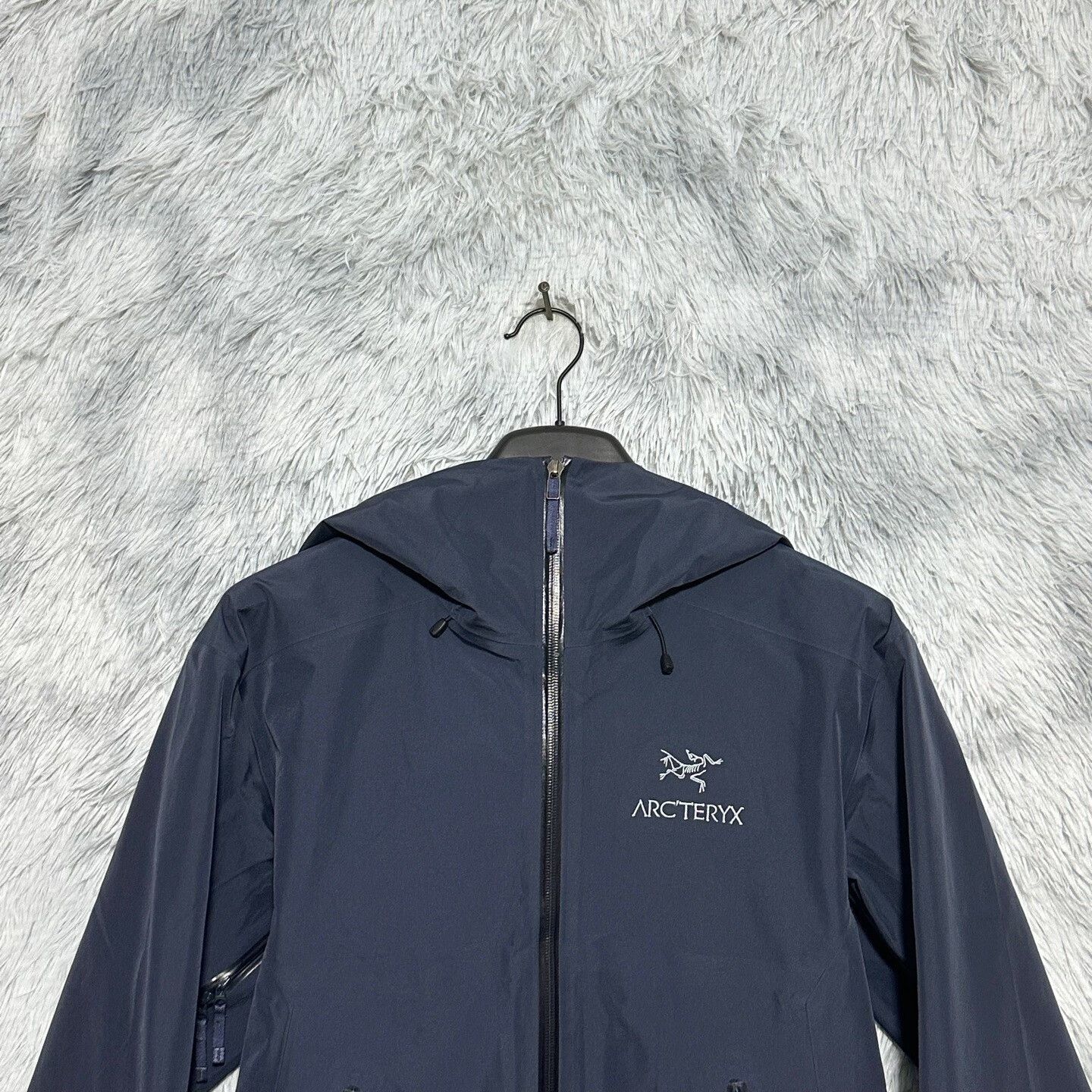 Arc'teryx Arcteryx Beta LT Jacket Hooded Shell Coat Size US S / EU 44-46 / 1 - 3 Thumbnail