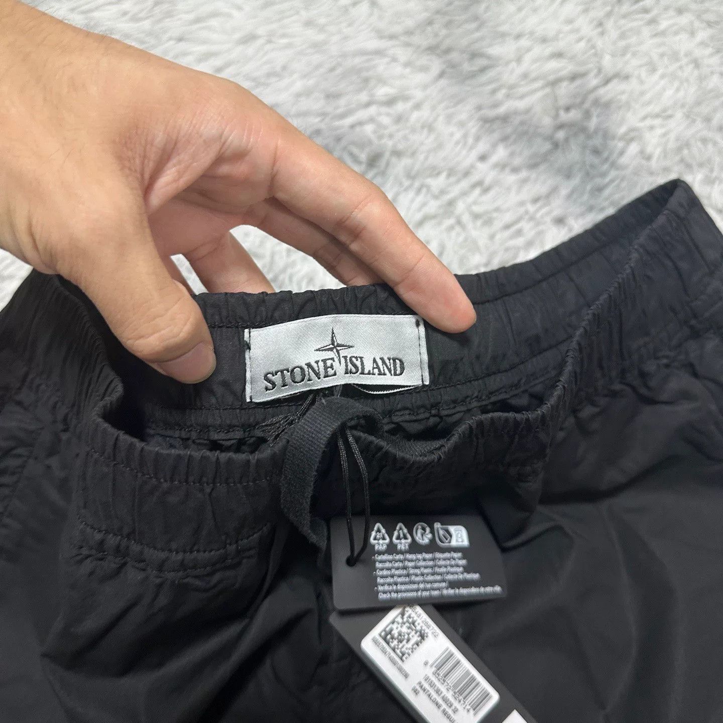 Stone Island black cargo pants by stone island Size US 32 / EU 48 - 5 Thumbnail