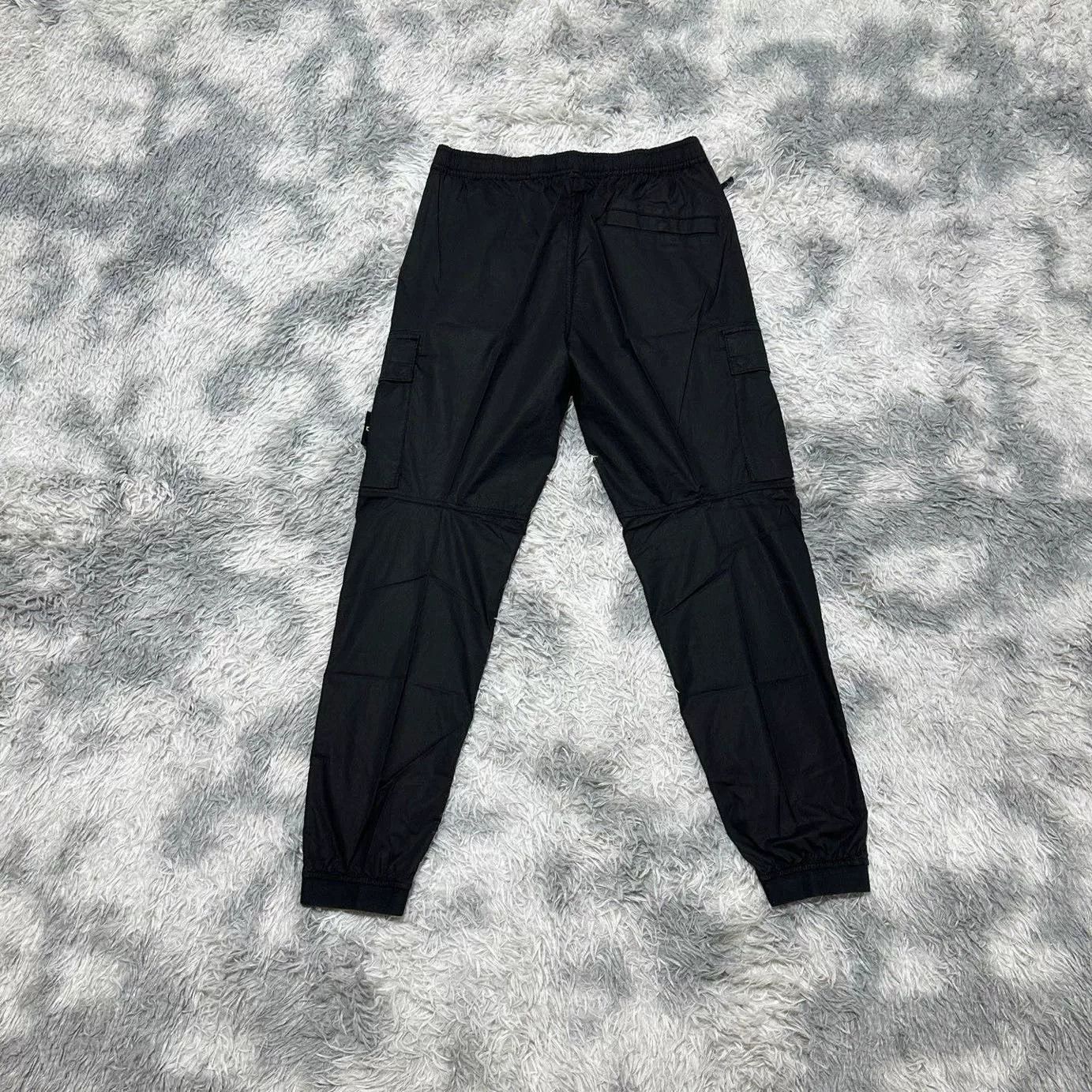 Stone Island black cargo pants by stone island Size US 32 / EU 48 - 2 Thumbnail
