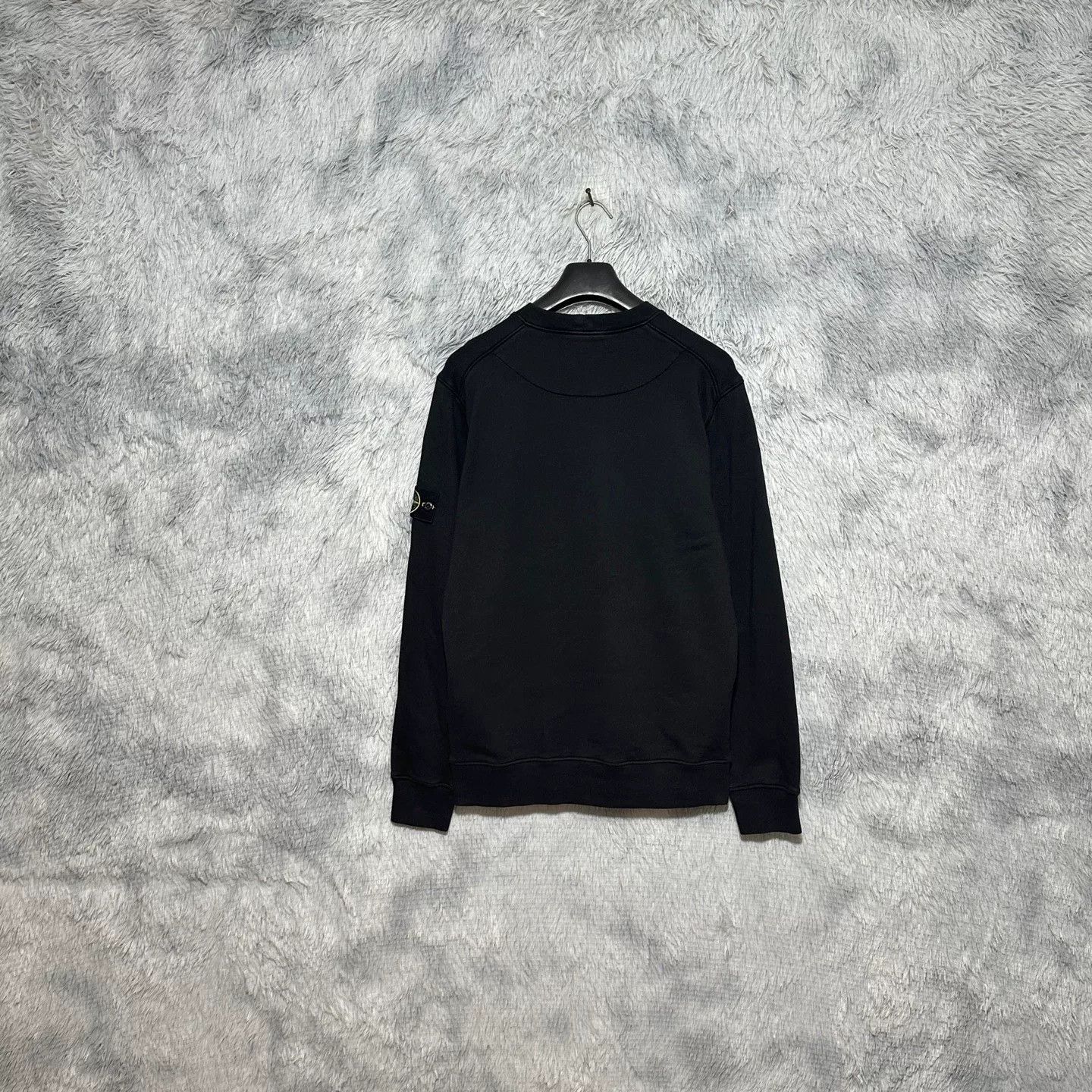Stone Island stone island black crew neck sweatshirt L Size US L / EU 52-54 / 3 - 2 Thumbnail