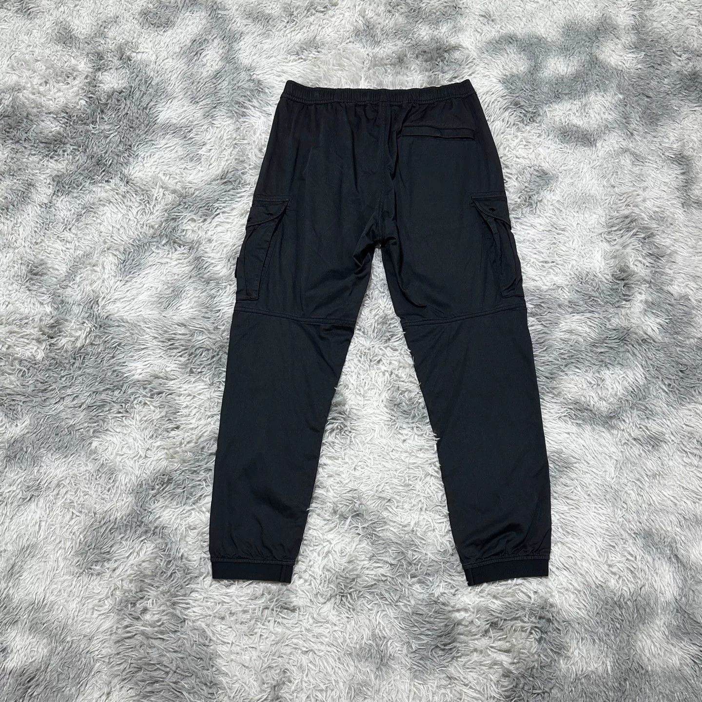 Stone Island stone island black cargo pants W34 size Size US 34 / EU 50 - 2 Thumbnail