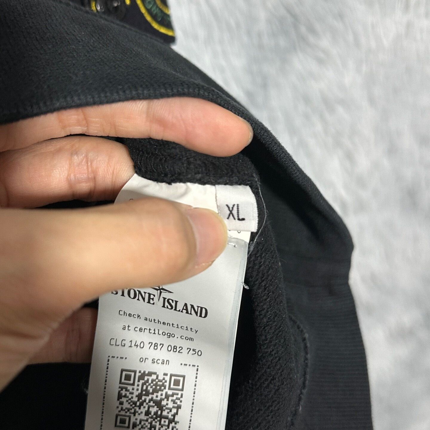 Stone Island black crew neck sweatshirt by stone island Size US XL / EU 56 / 4 - 6 Thumbnail