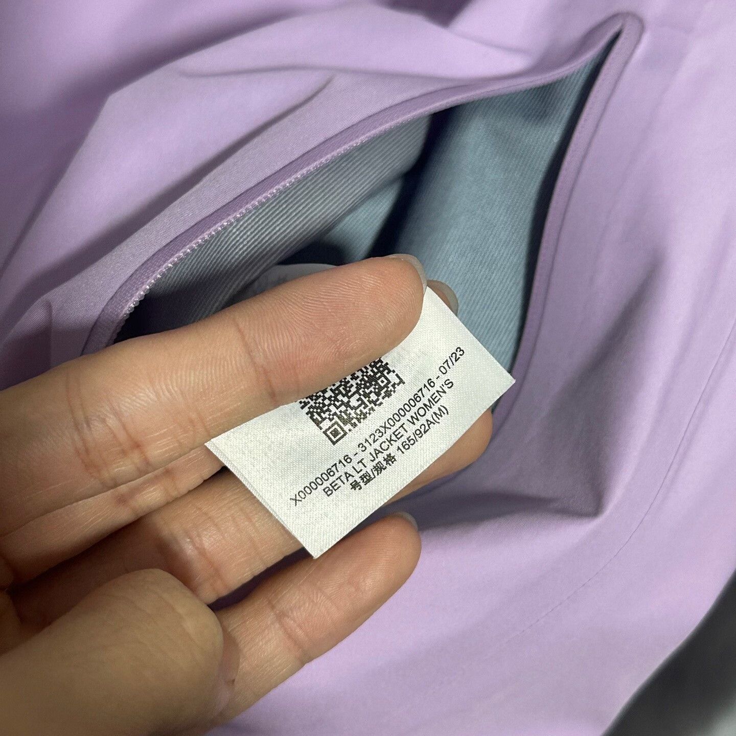 Arc'teryx Arcteryx Beta LT Jacket Hooded Purple M Size US M / EU 48-50 / 2 - 6 Thumbnail