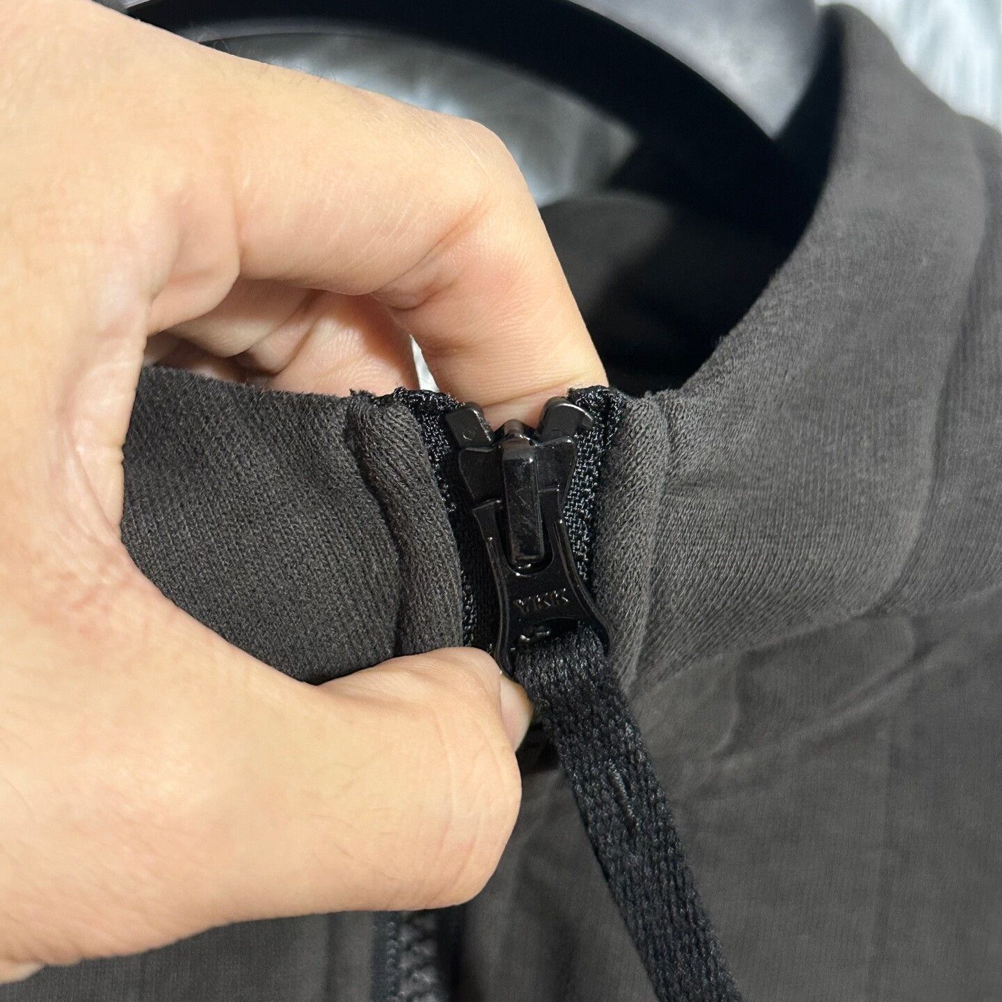 Stone Island stone island zip-up hoodie in deep brown Size US XL / EU 56 / 4 - 5 Thumbnail