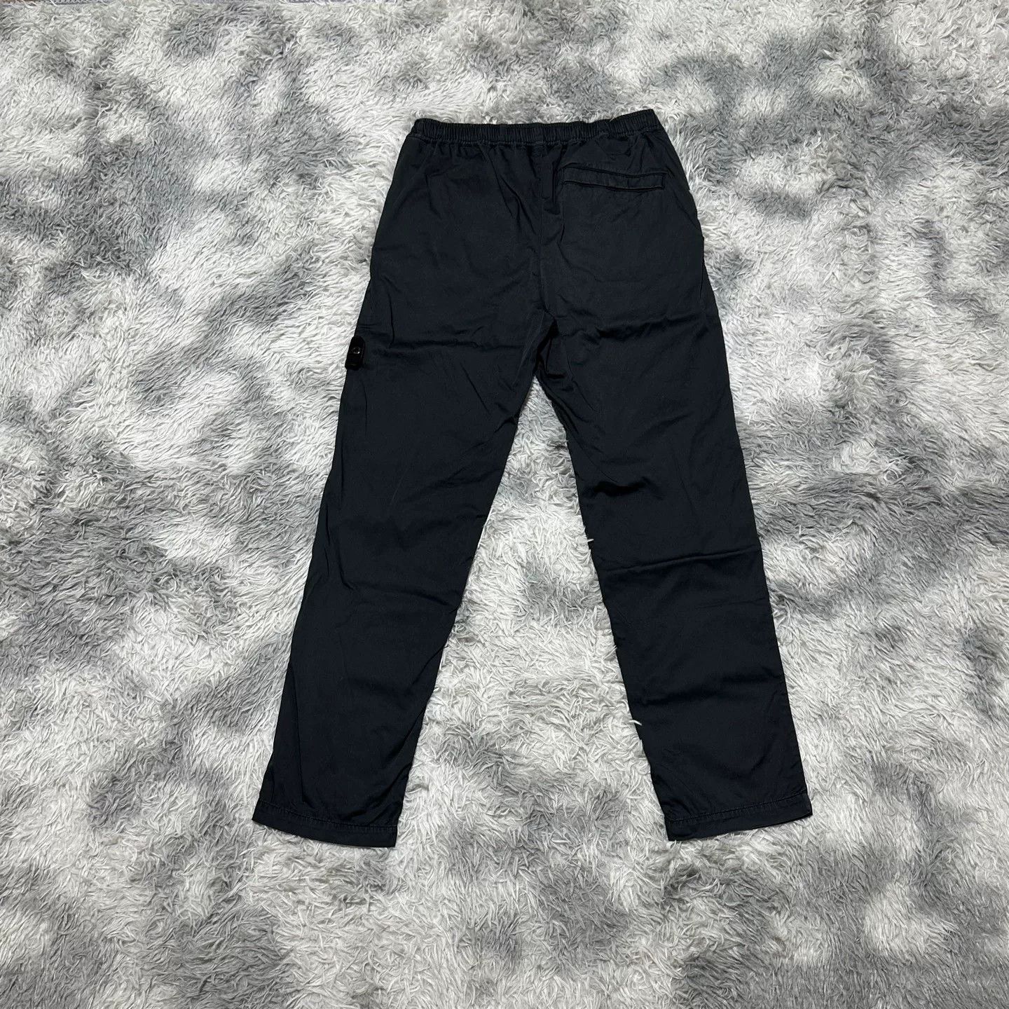 Stone Island black stone island ghost series cargo pants Size US 30 / EU 46 - 2 Thumbnail