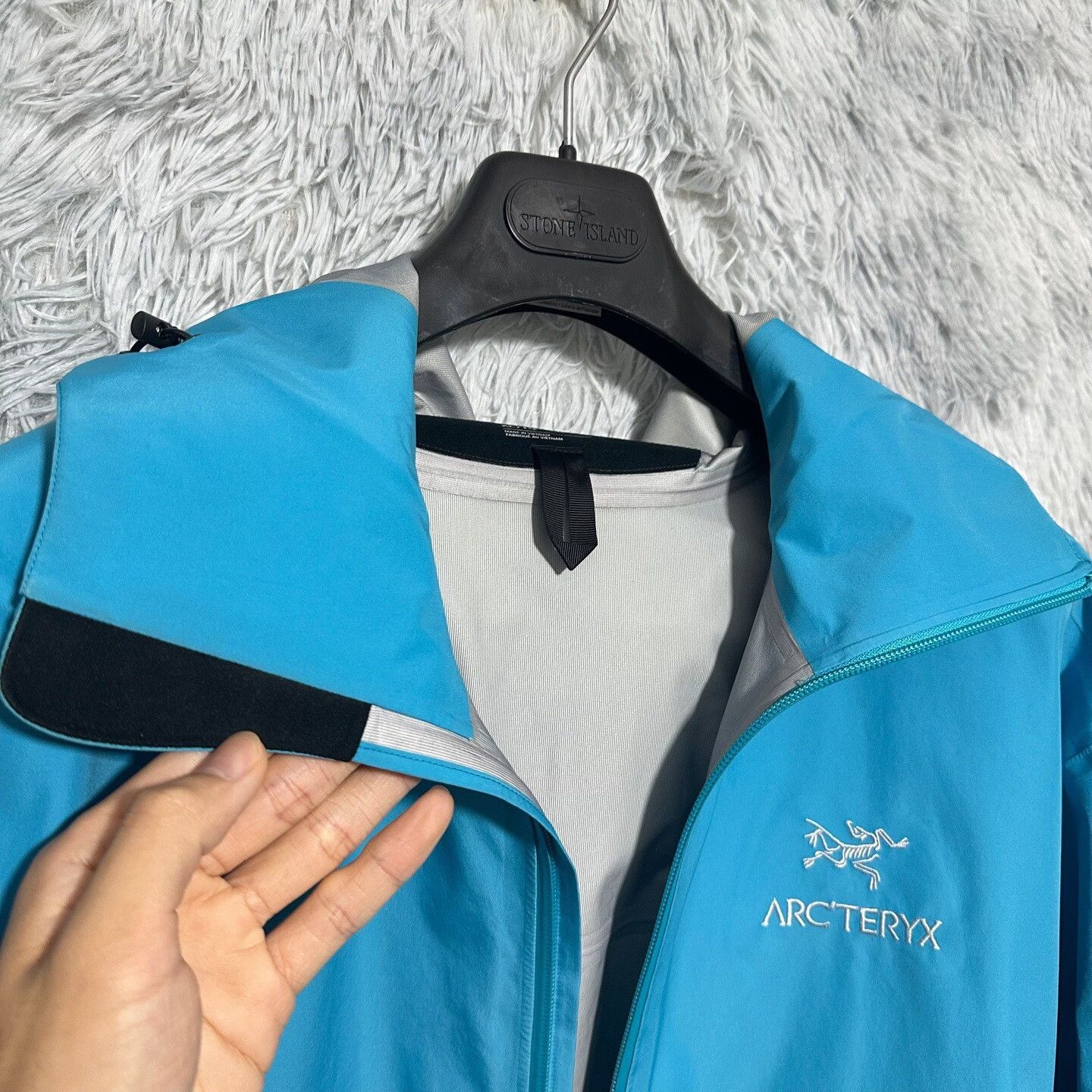 Arc'teryx Arcteryx Beta LT Jacket Waterproof Hooded Coat Size US XL / EU 56 / 4 - 4 Thumbnail