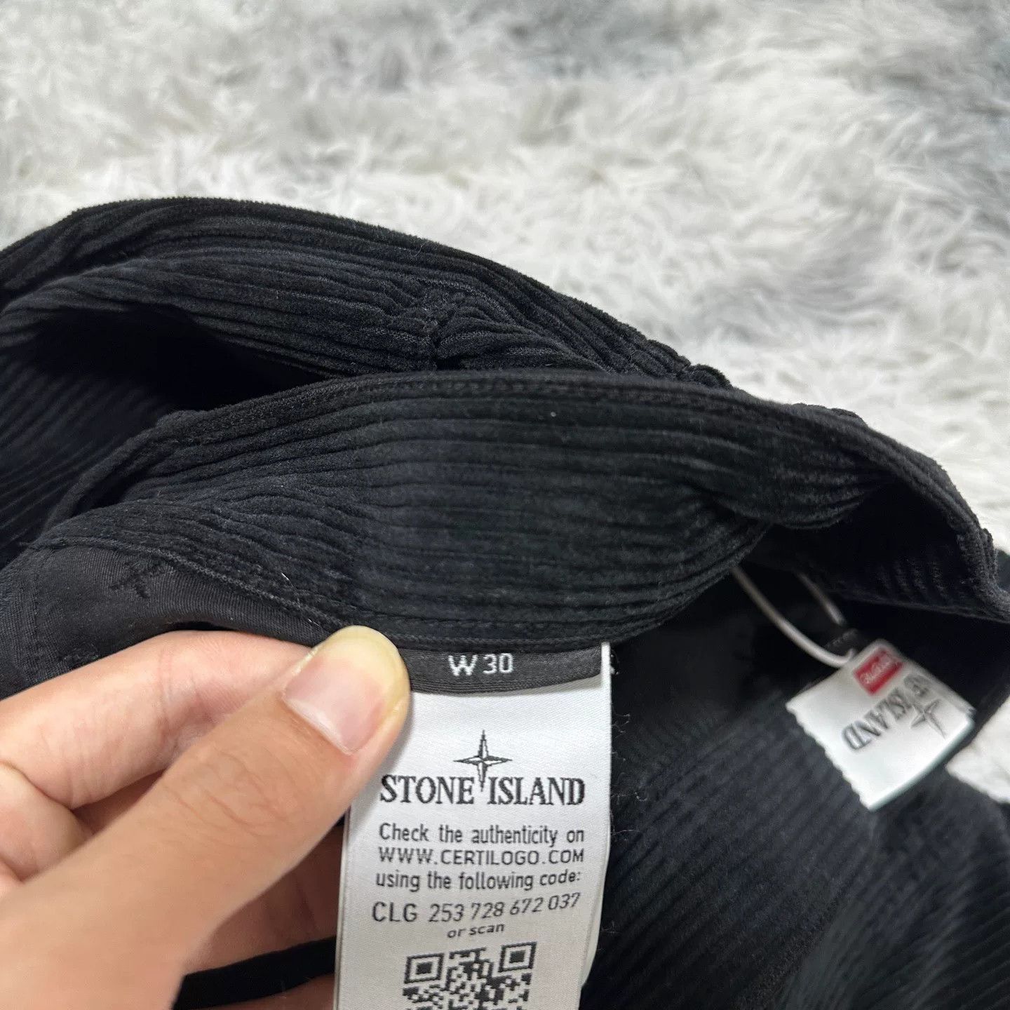 Stone Island stone island supreme corduroy pants black Size US 30 / EU 46 - 4 Thumbnail