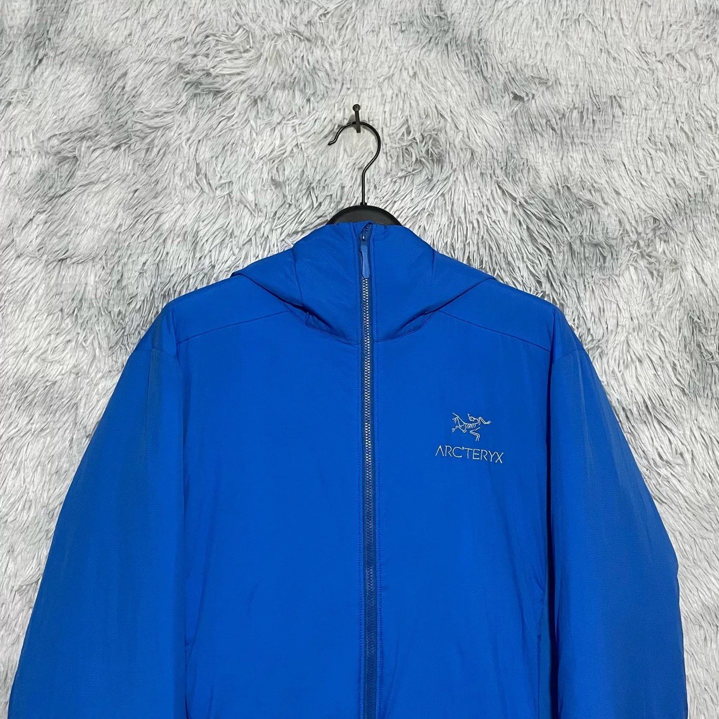 Arc'teryx Arcteryx Atom LT Hoody in Water Blue Size US XS / EU 42 / 0 - 3 Thumbnail