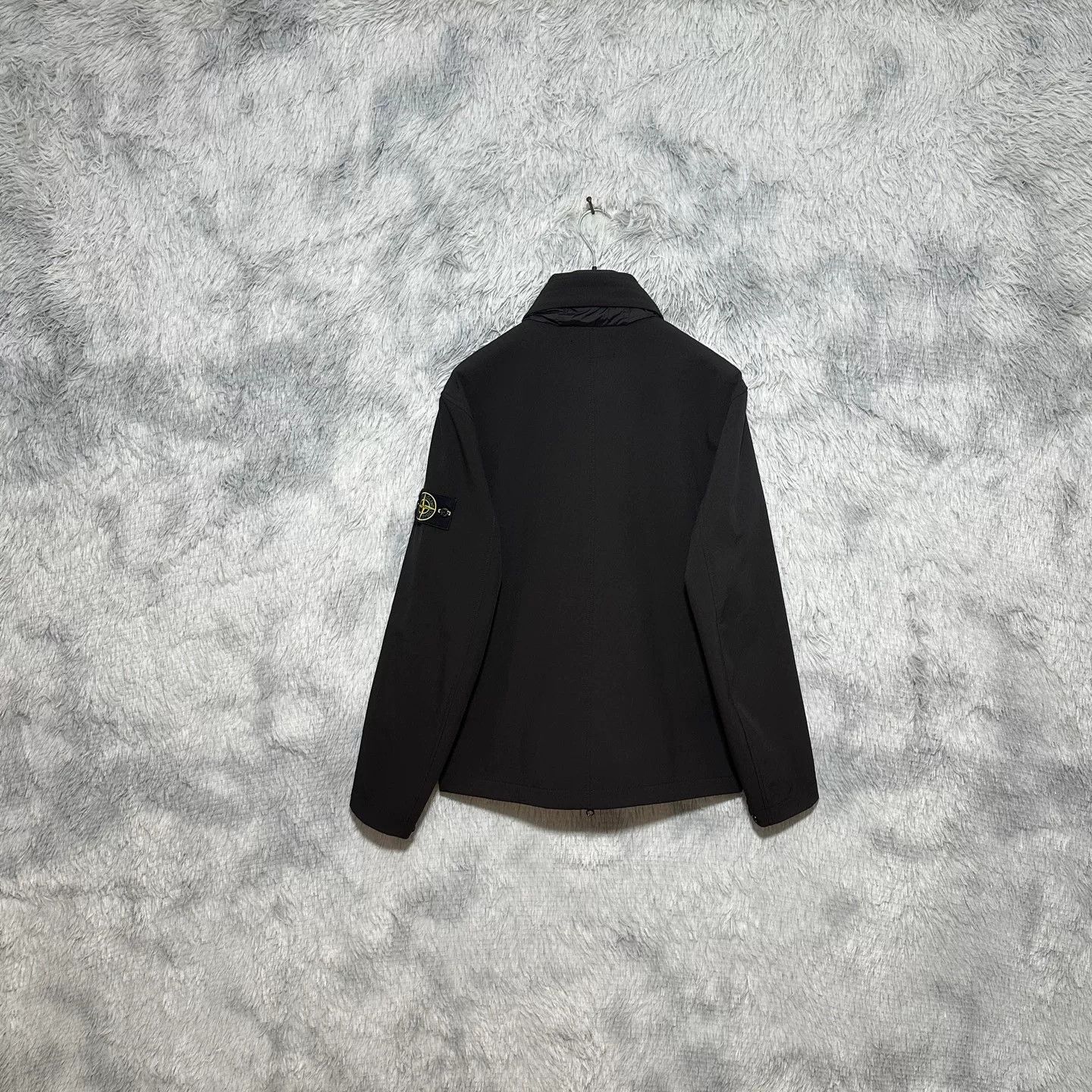 Stone Island stone island black soft shell jacket size L Size US L / EU 52-54 / 3 - 2 Thumbnail