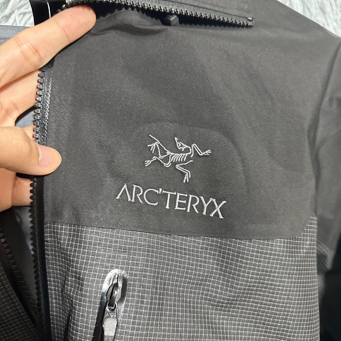 Arc'teryx black arcteryx alpha jacket with hood Size US M / EU 48-50 / 2 - 5 Thumbnail
