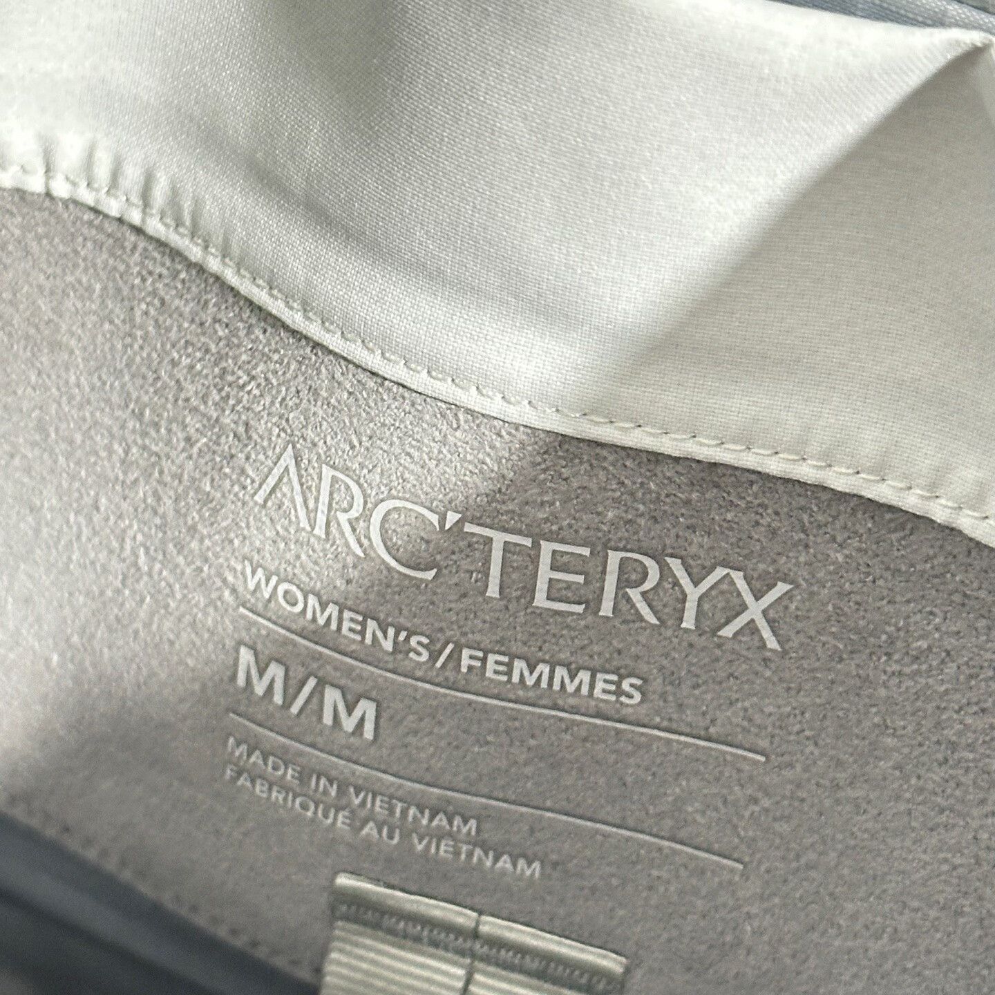 Arc'teryx arcteryx beta ar jacket with hood Size US M / EU 48-50 / 2 - 5 Thumbnail