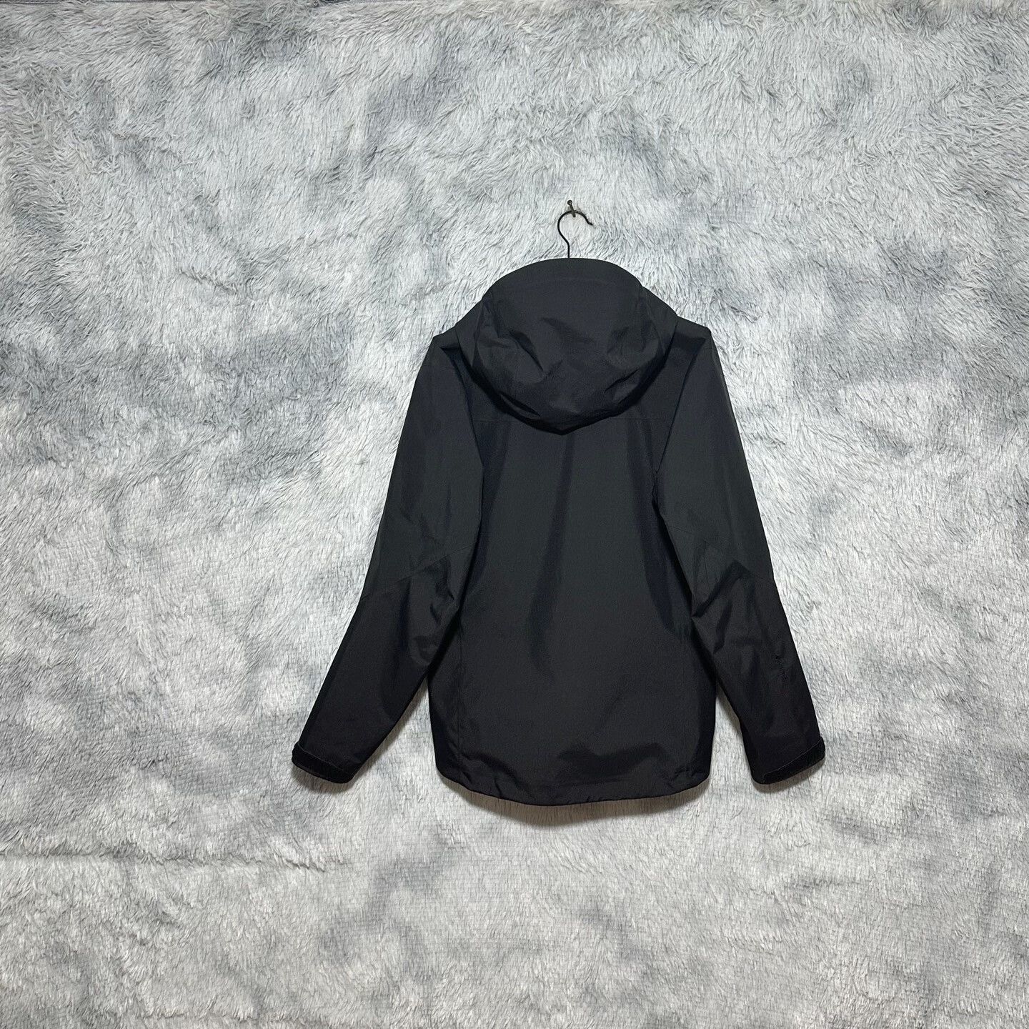 Arc'teryx Arcteryx Alpha SV Jacket Black Hooded Size S Size US S / EU 44-46 / 1 - 2 Thumbnail