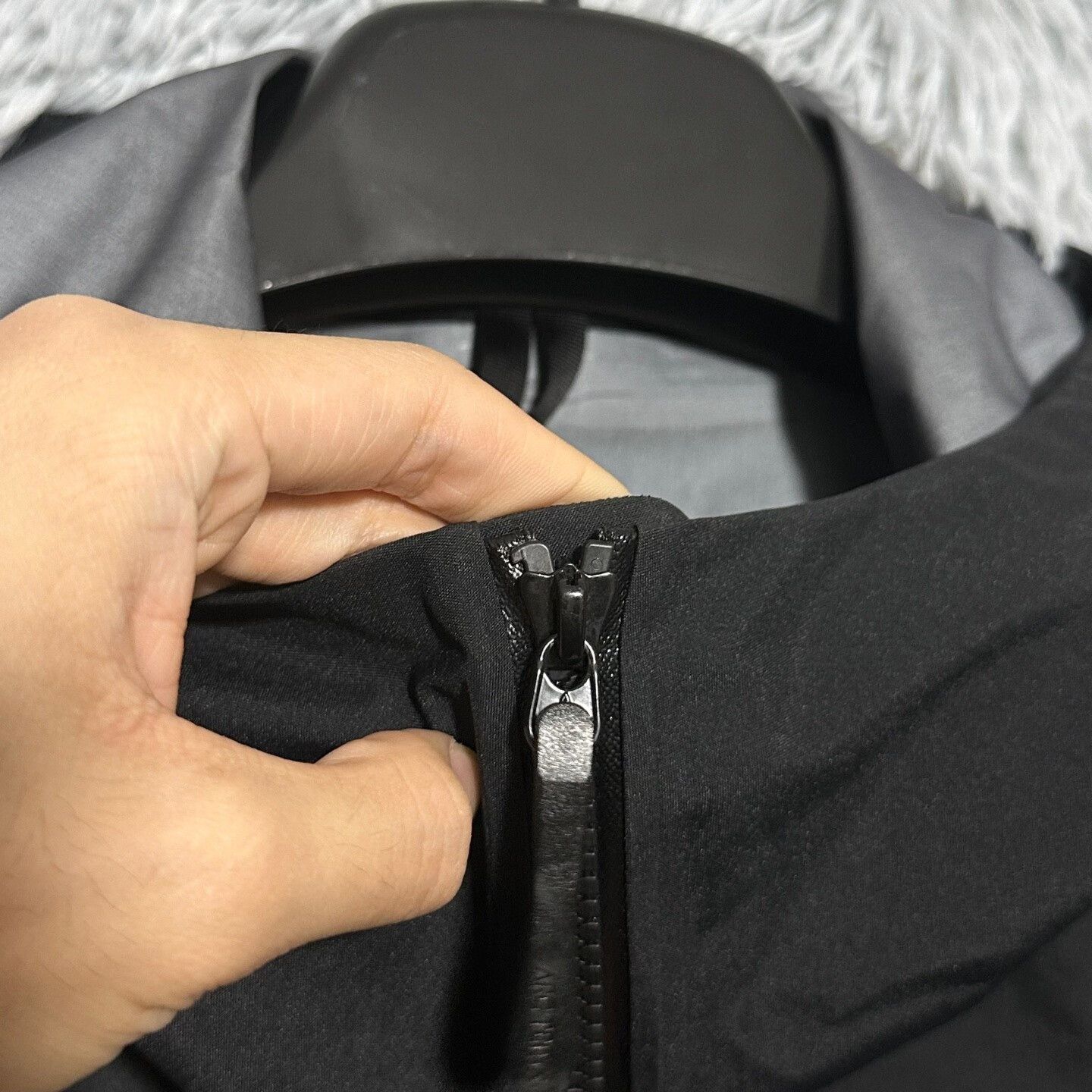 Arc'teryx Arcteryx Alpha SV Jacket Black Hooded Size S Size US S / EU 44-46 / 1 - 5 Thumbnail