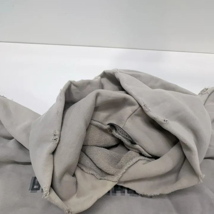Balenciaga Balenciaga Logo Print Hooded Sweatshirt for Men Size US XXS / EU 40 - 7 Thumbnail