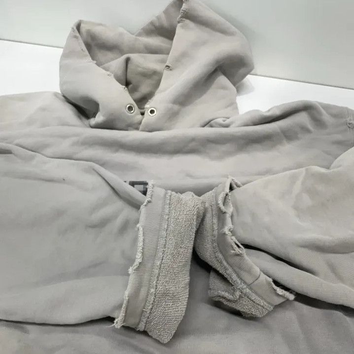 Balenciaga Balenciaga Logo Print Hooded Sweatshirt for Men Size US XXS / EU 40 - 9 Thumbnail