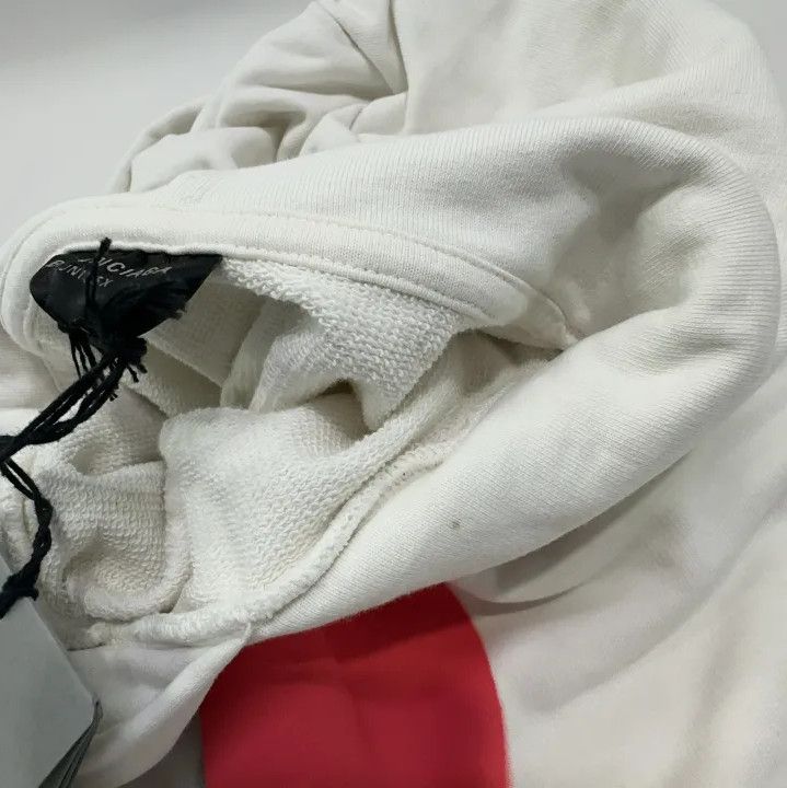Balenciaga Balenciaga White Casual Hoodie with Heart Print Size US S / EU 44-46 / 1 - 9 Thumbnail