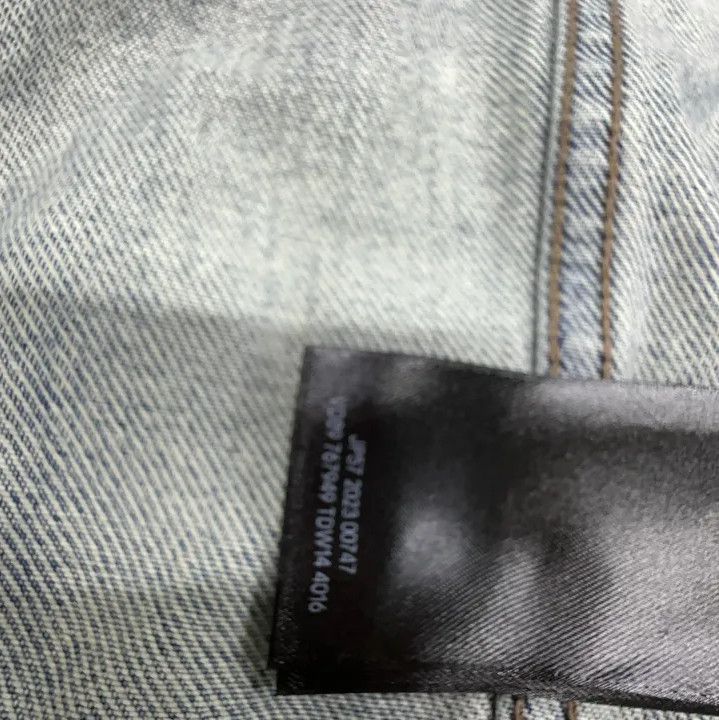 Balenciaga Balenciaga Long Sleeve Denim Jacket in Light Blue Size US XS / EU 42 / 0 - 5 Thumbnail