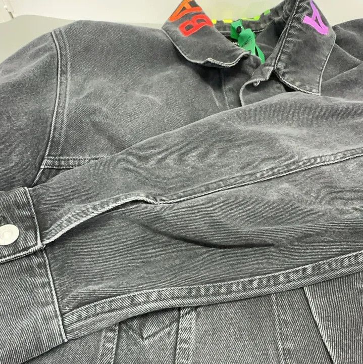 Balenciaga Balenciaga Colorful Embroidered Logo Denim Jacket Size US L / EU 52-54 / 3 - 8 Thumbnail