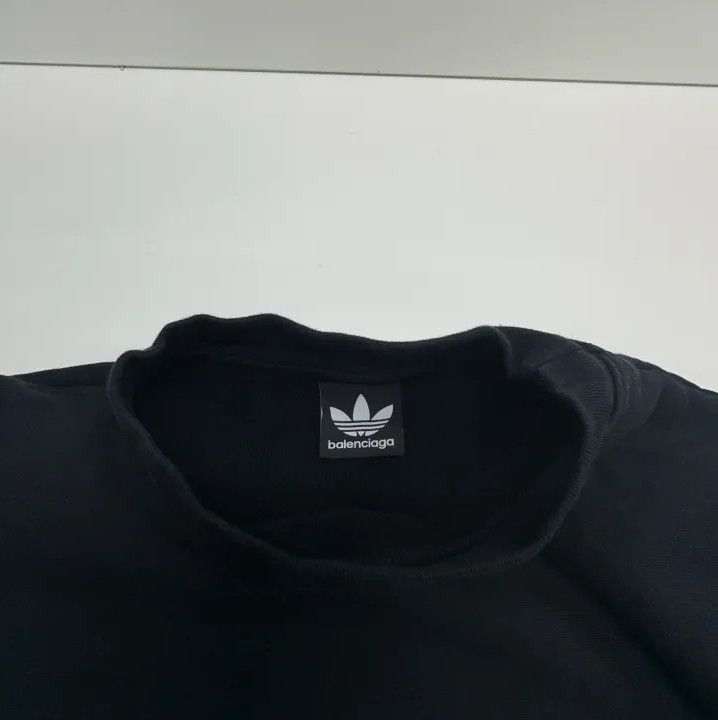 Balenciaga Balenciaga x Adidas Long Sleeve Sweatshirt Size US M / EU 48-50 / 2 - 7 Thumbnail