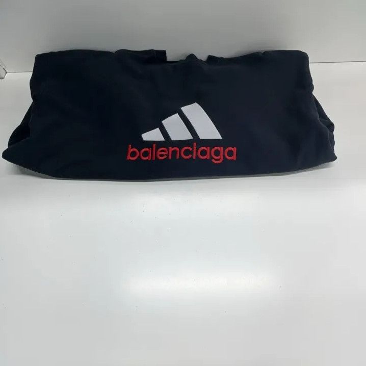 Balenciaga Balenciaga x Adidas Long Sleeve Sweatshirt Size US M / EU 48-50 / 2 - 13 Thumbnail