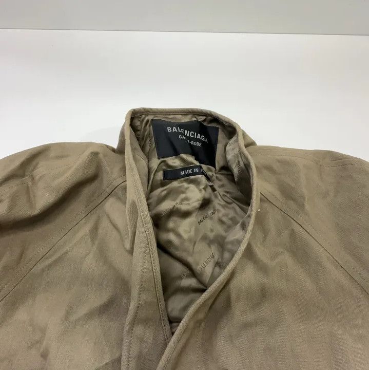 Balenciaga Balenciaga Button-Up Coat in Light Brown Size US XXS / EU 40 - 7 Thumbnail