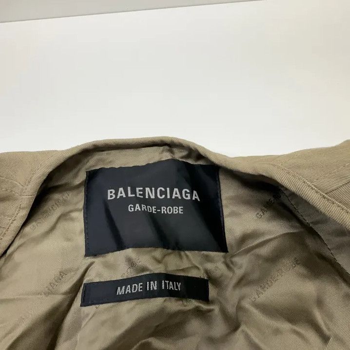 Balenciaga Balenciaga Button-Up Coat in Light Brown Size US XXS / EU 40 - 6 Thumbnail