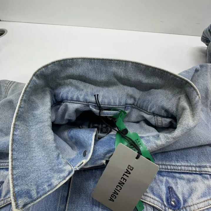 Balenciaga Balenciaga Vintage Denim Jacket with BB Embroidery Size US L / EU 52-54 / 3 - 7 Thumbnail