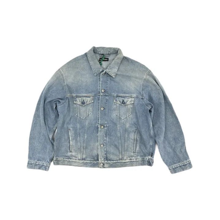 Balenciaga Balenciaga Vintage Denim Jacket with BB Embroidery Size US L / EU 52-54 / 3 - 2 Thumbnail