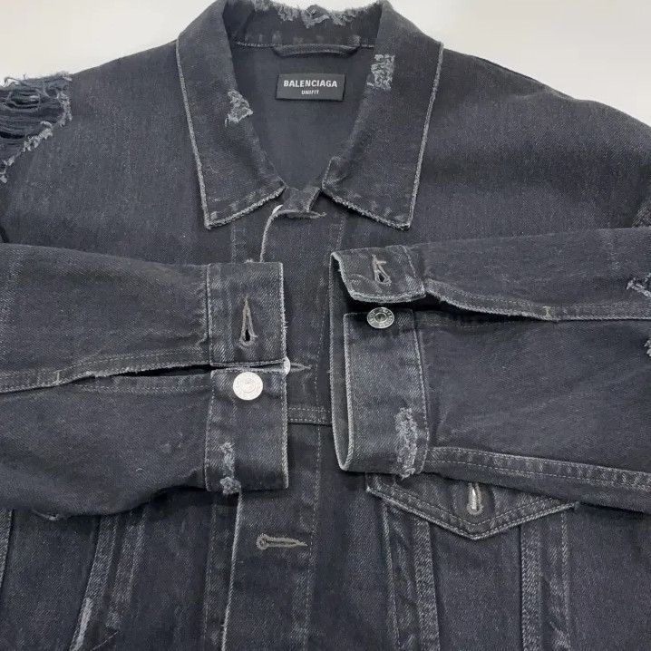 Balenciaga Balenciaga Black Distressed Denim Jacket for Men Size US S / EU 44-46 / 1 - 8 Thumbnail