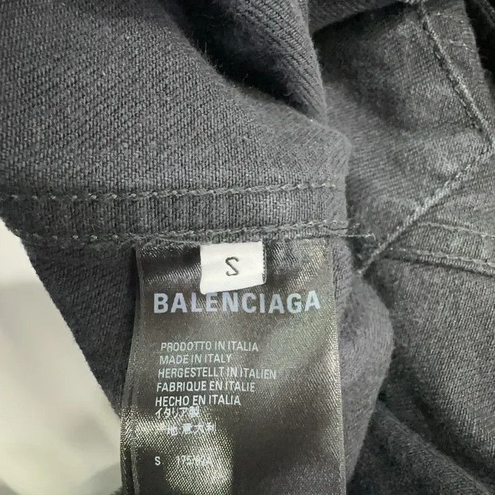 Balenciaga Balenciaga Black Distressed Denim Jacket for Men Size US S / EU 44-46 / 1 - 5 Thumbnail