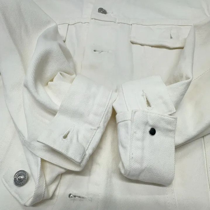 Balenciaga Balenciaga White Stone Washed Denim Jacket for Men Size US L / EU 52-54 / 3 - 10 Thumbnail