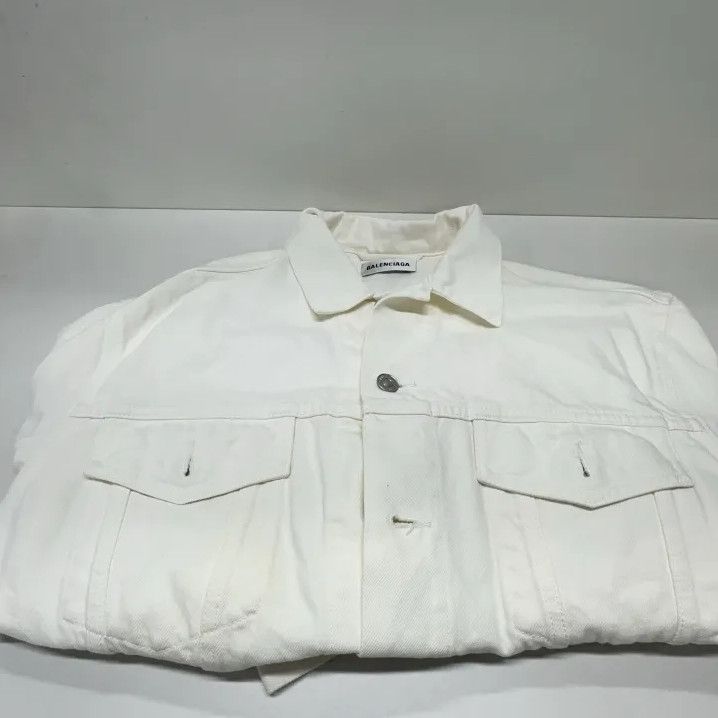 Balenciaga Balenciaga White Stone Washed Denim Jacket for Men Size US L / EU 52-54 / 3 - 9 Thumbnail
