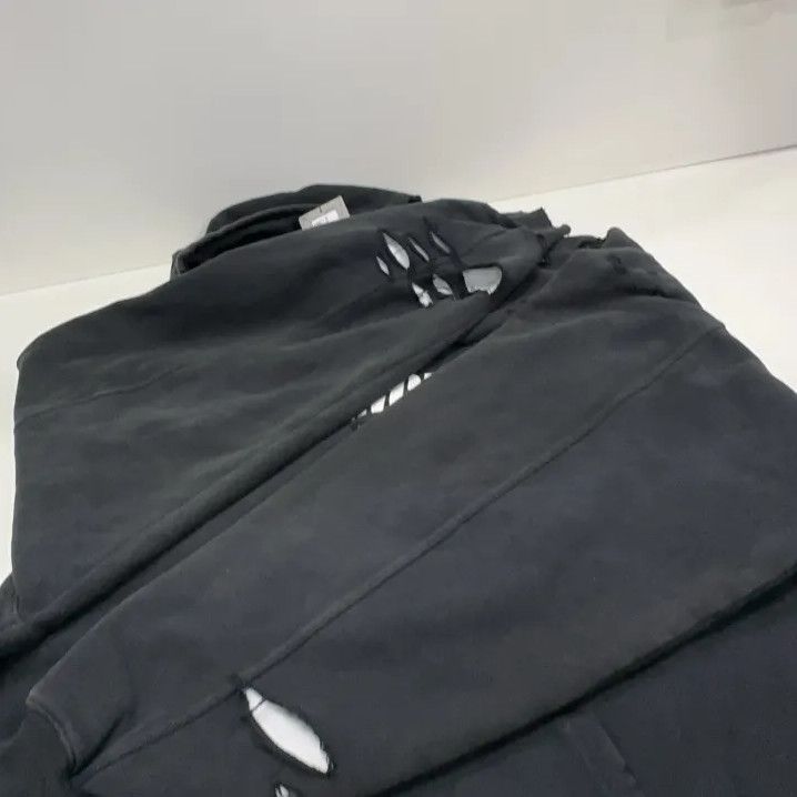 Balenciaga Balenciaga Distressed Black Hoodie for Men Size US XS / EU 42 / 0 - 13 Thumbnail