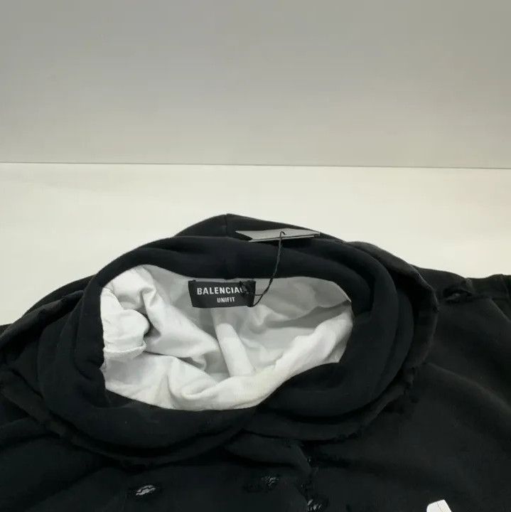 Balenciaga Balenciaga Distressed Black Hoodie for Men Size US XS / EU 42 / 0 - 8 Thumbnail