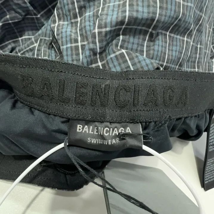 Balenciaga Balenciaga Plaid Mid Rise Beach Shorts for Men Size US 27 - 5 Thumbnail