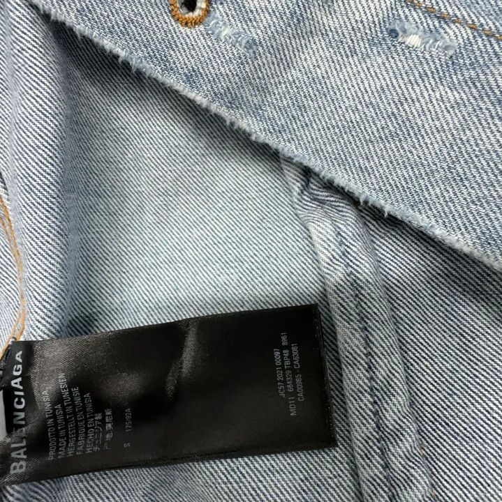 Balenciaga Balenciaga FW21 Oversized Logo Denim Jacket Size US S / EU 44-46 / 1 - 4 Thumbnail