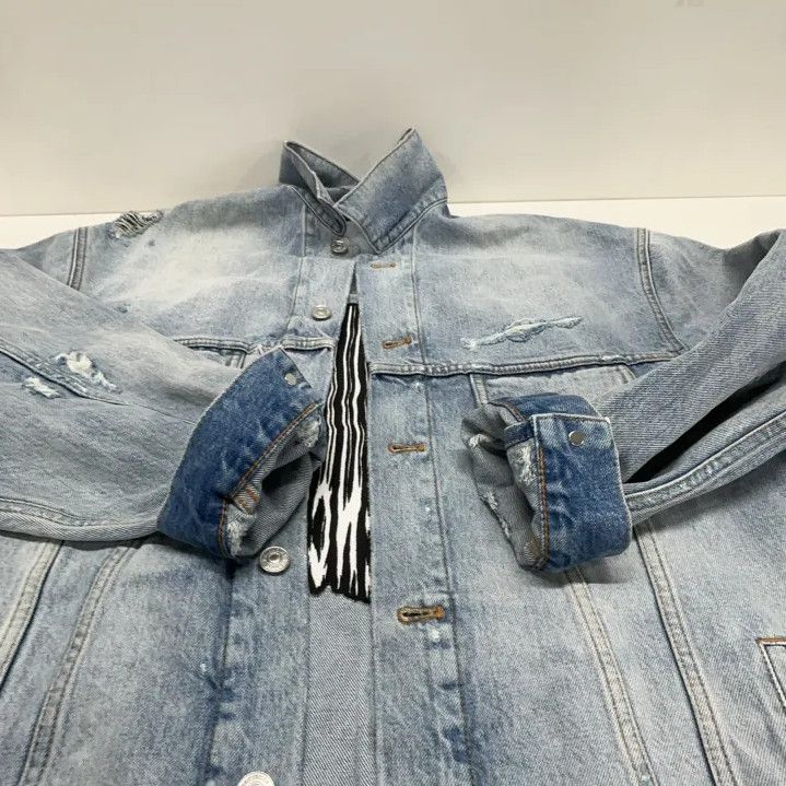 Balenciaga Balenciaga FW21 Oversized Logo Denim Jacket Size US S / EU 44-46 / 1 - 11 Thumbnail