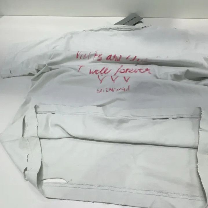 Balenciaga Balenciaga Valentine's Day Logo T-Shirt Size US S / EU 44-46 / 1 - 14 Thumbnail