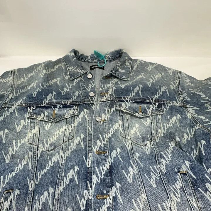Balenciaga Balenciaga Logo Print Vintage Denim Jacket for Men Size US M / EU 48-50 / 2 - 11 Thumbnail