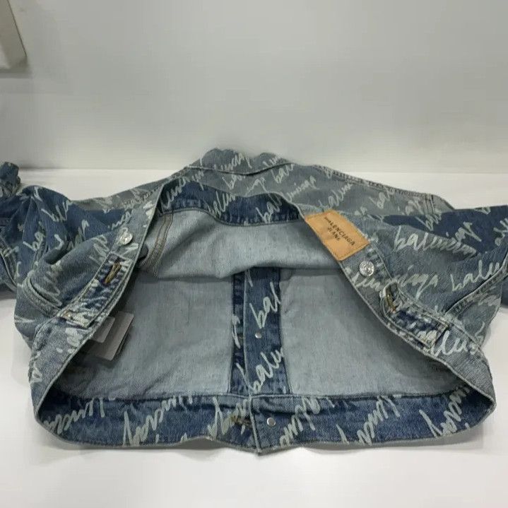 Balenciaga Balenciaga Logo Print Vintage Denim Jacket for Men Size US M / EU 48-50 / 2 - 17 Thumbnail