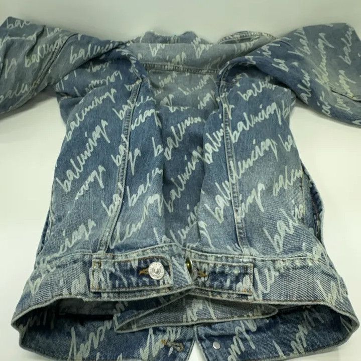 Balenciaga Balenciaga Logo Print Vintage Denim Jacket for Men Size US M / EU 48-50 / 2 - 18 Thumbnail