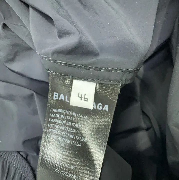 Balenciaga Balenciaga Classic Hooded Zip Jacket for Men Size US M / EU 48-50 / 2 - 5 Thumbnail