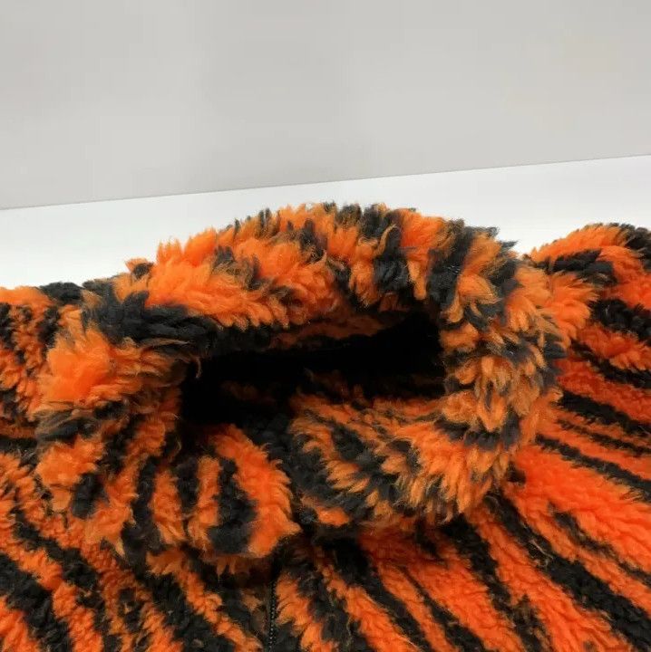 Balenciaga Balenciaga Tiger Print Zip-Up Jacket for Men Size US L / EU 52-54 / 3 - 7 Thumbnail