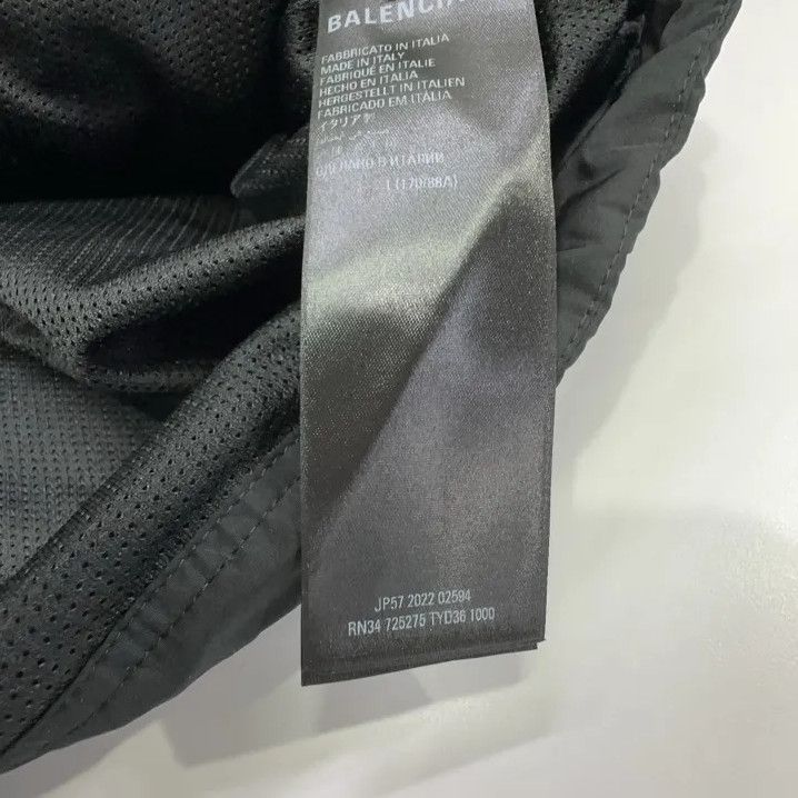 Balenciaga Balenciaga Black Hooded Tracksuit Jacket Size US S / EU 44-46 / 1 - 5 Thumbnail