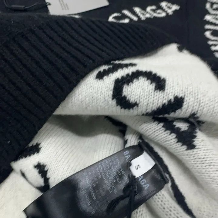 Balenciaga Balenciaga Black Logo Knit Sweater for Men Size US S / EU 44-46 / 1 - 5 Thumbnail